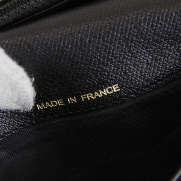 CHANEL Authentic Black Leather Wallet - Picture 15 of 16